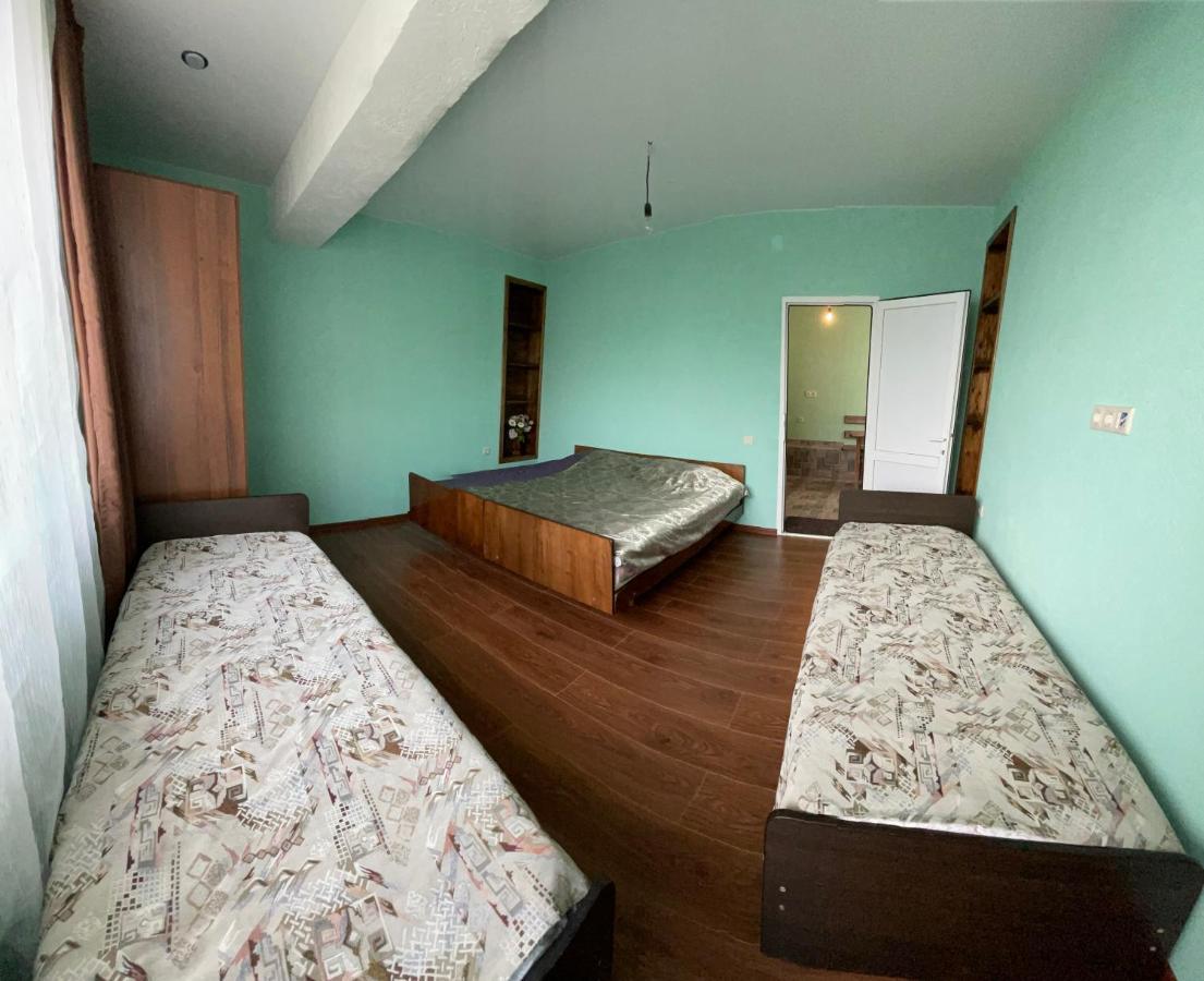 Guesthouse On Sovhoznaya 18 Gagra Exterior photo
